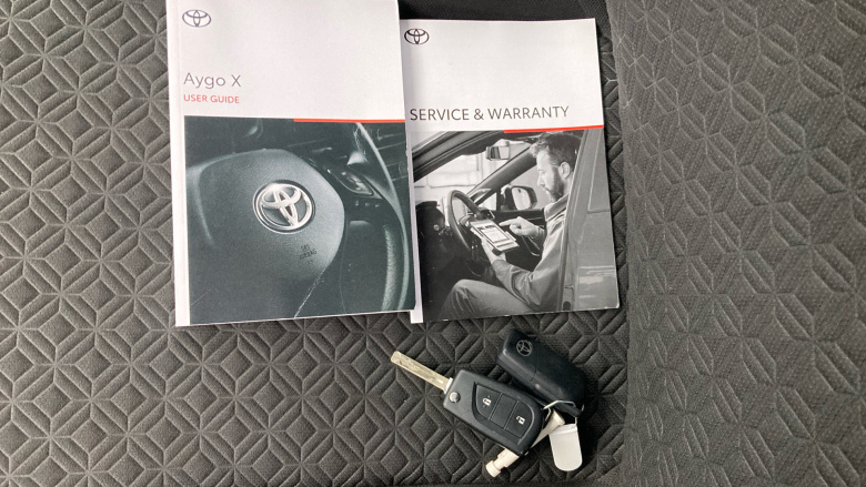 Toyota Aygo X 1.0 VVT-i Edge 5dr Auto Petrol Hatchback